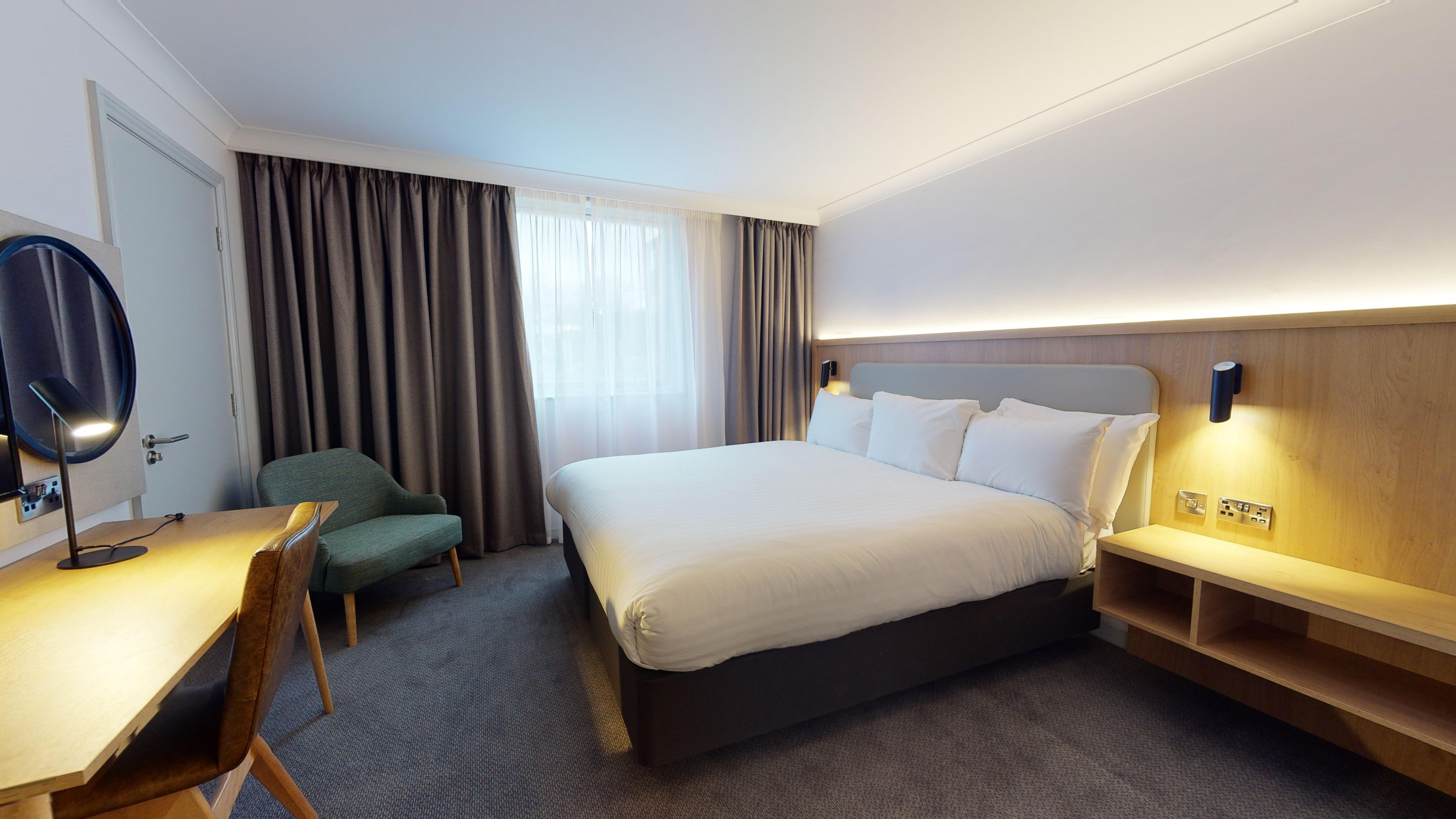 Holiday Inn Brentwood By Ihg Exteriör bild