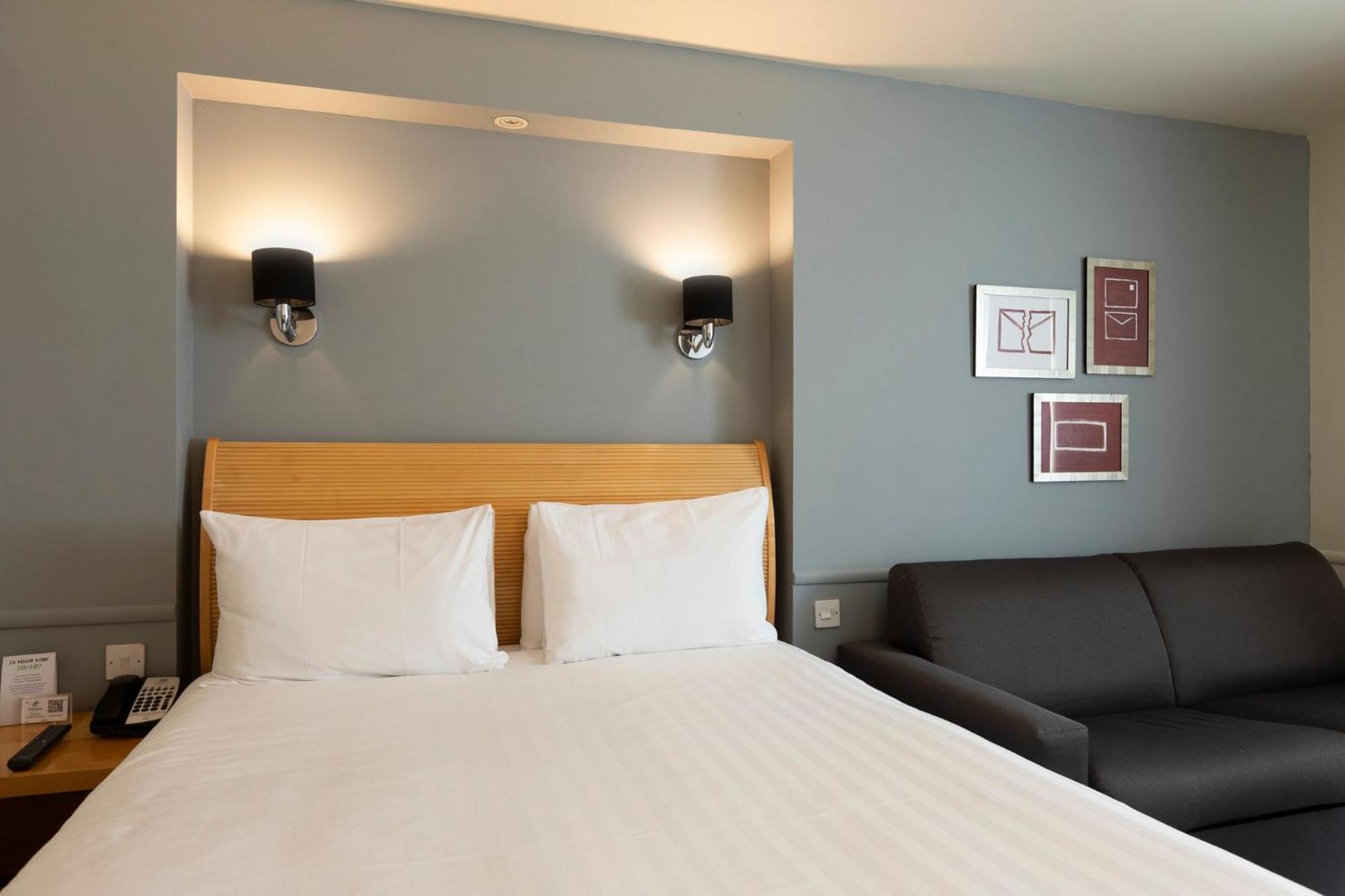 Holiday Inn Brentwood By Ihg Exteriör bild