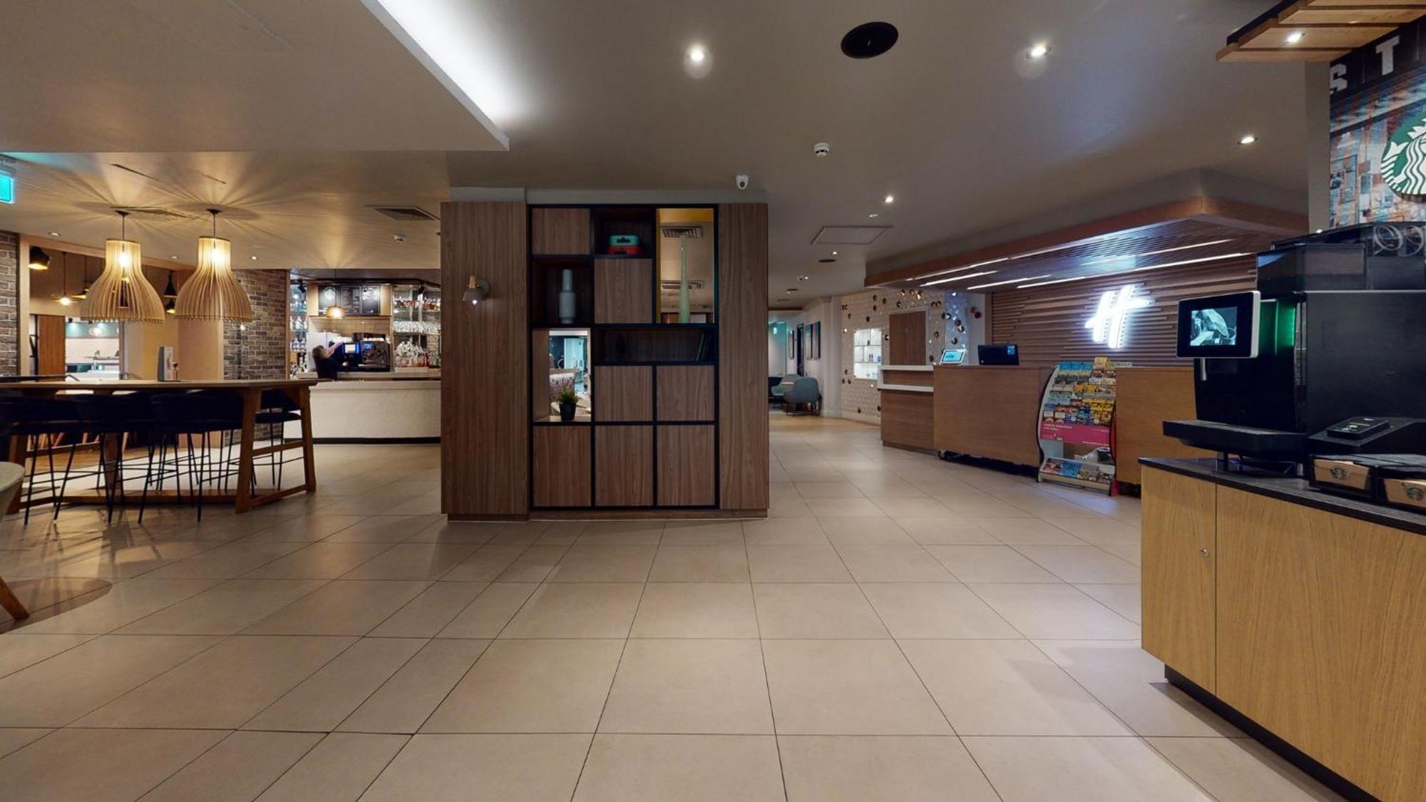 Holiday Inn Brentwood By Ihg Exteriör bild