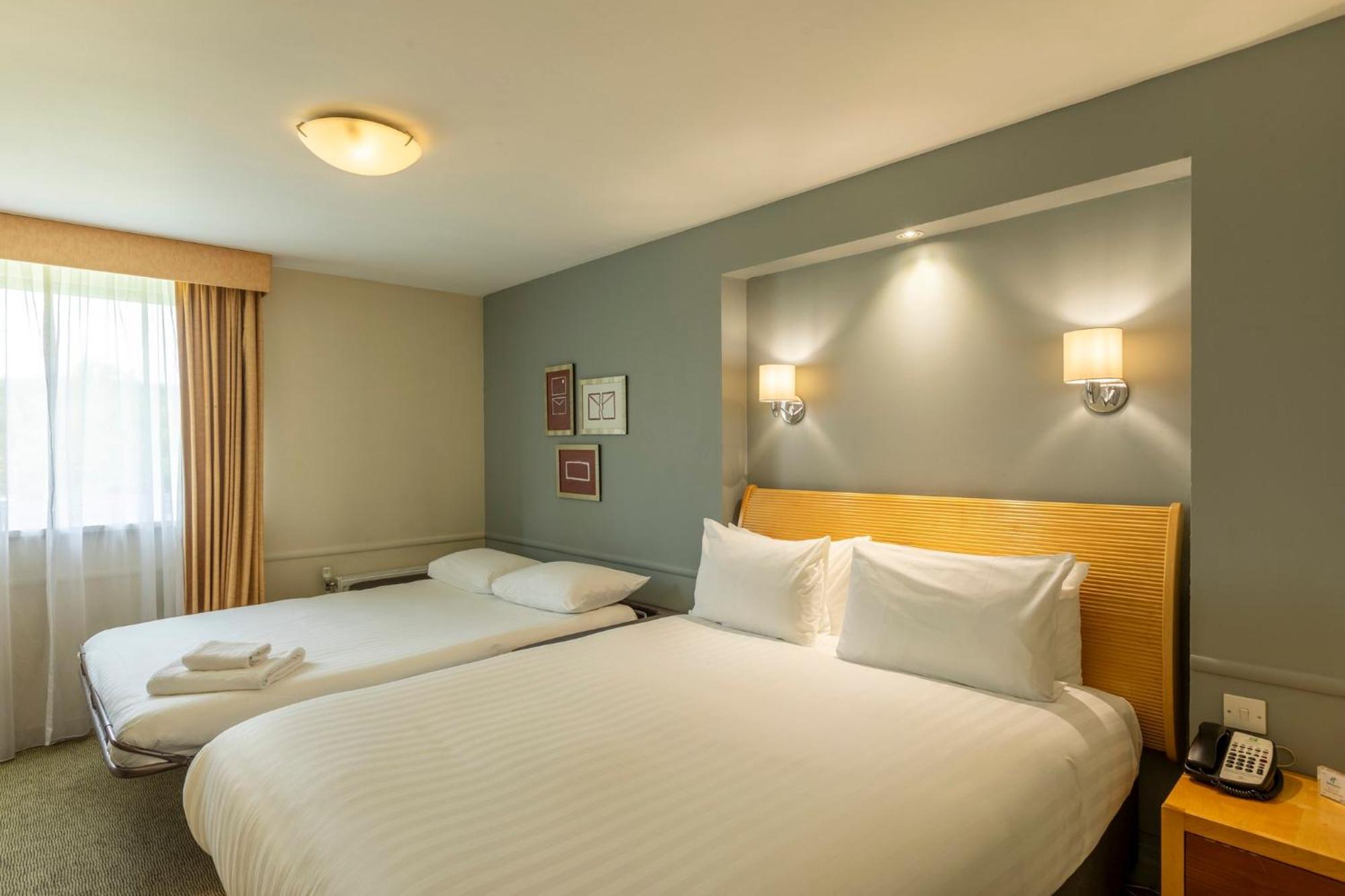 Holiday Inn Brentwood By Ihg Exteriör bild