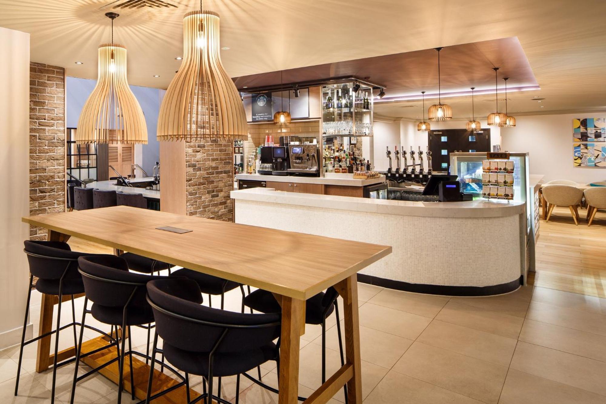 Holiday Inn Brentwood By Ihg Exteriör bild
