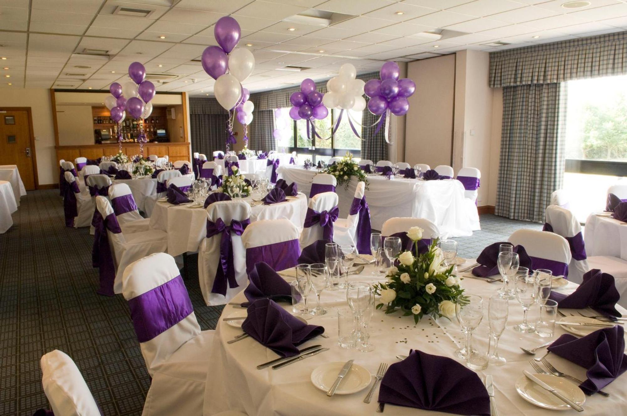 Holiday Inn Brentwood By Ihg Exteriör bild